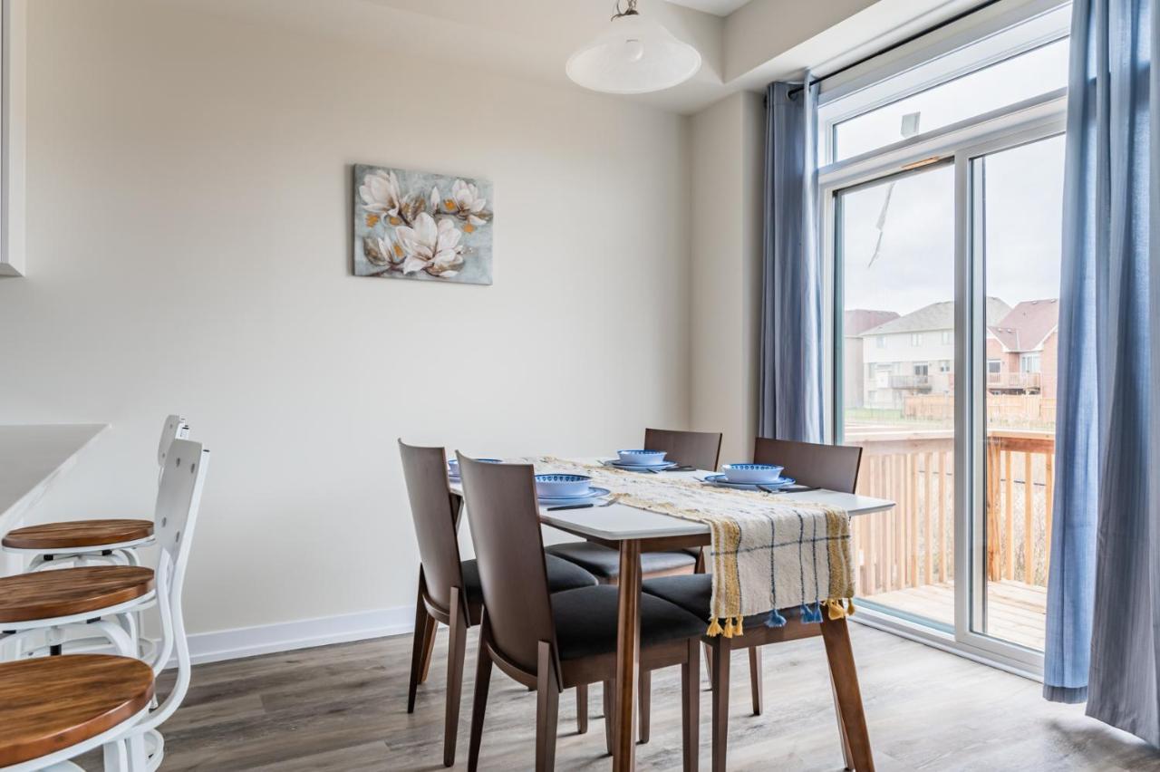 הוילה Luxury Townhouse Close To Fairview Casino In מפלי הניאגרה מראה חיצוני תמונה