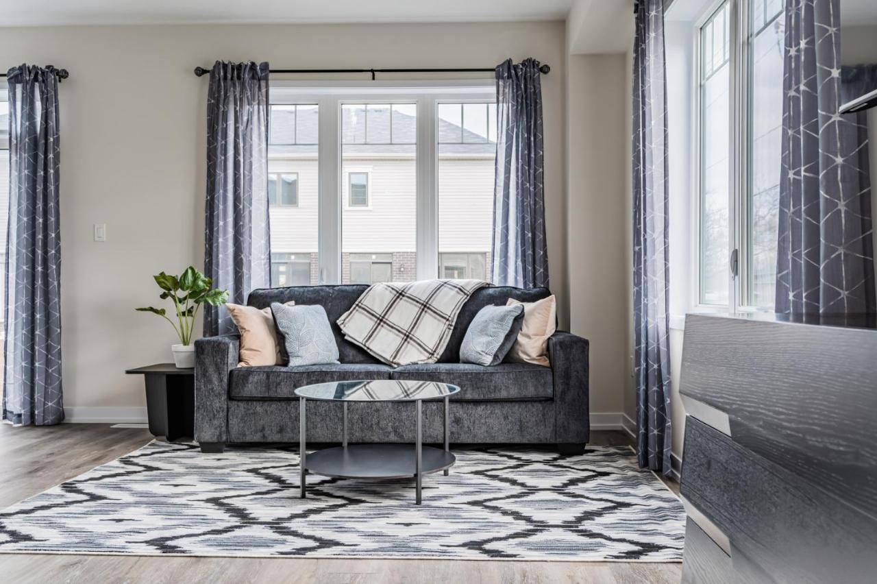 הוילה Luxury Townhouse Close To Fairview Casino In מפלי הניאגרה מראה חיצוני תמונה