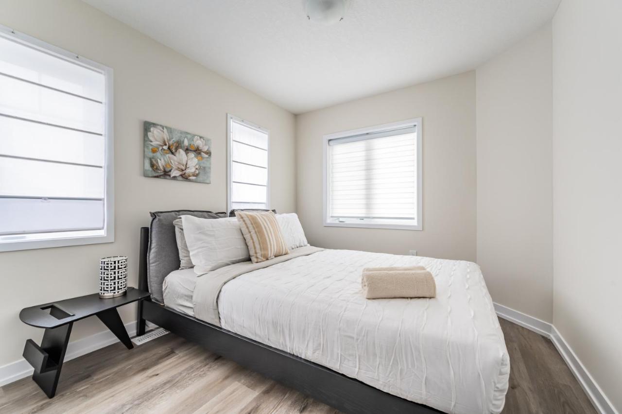 הוילה Luxury Townhouse Close To Fairview Casino In מפלי הניאגרה מראה חיצוני תמונה